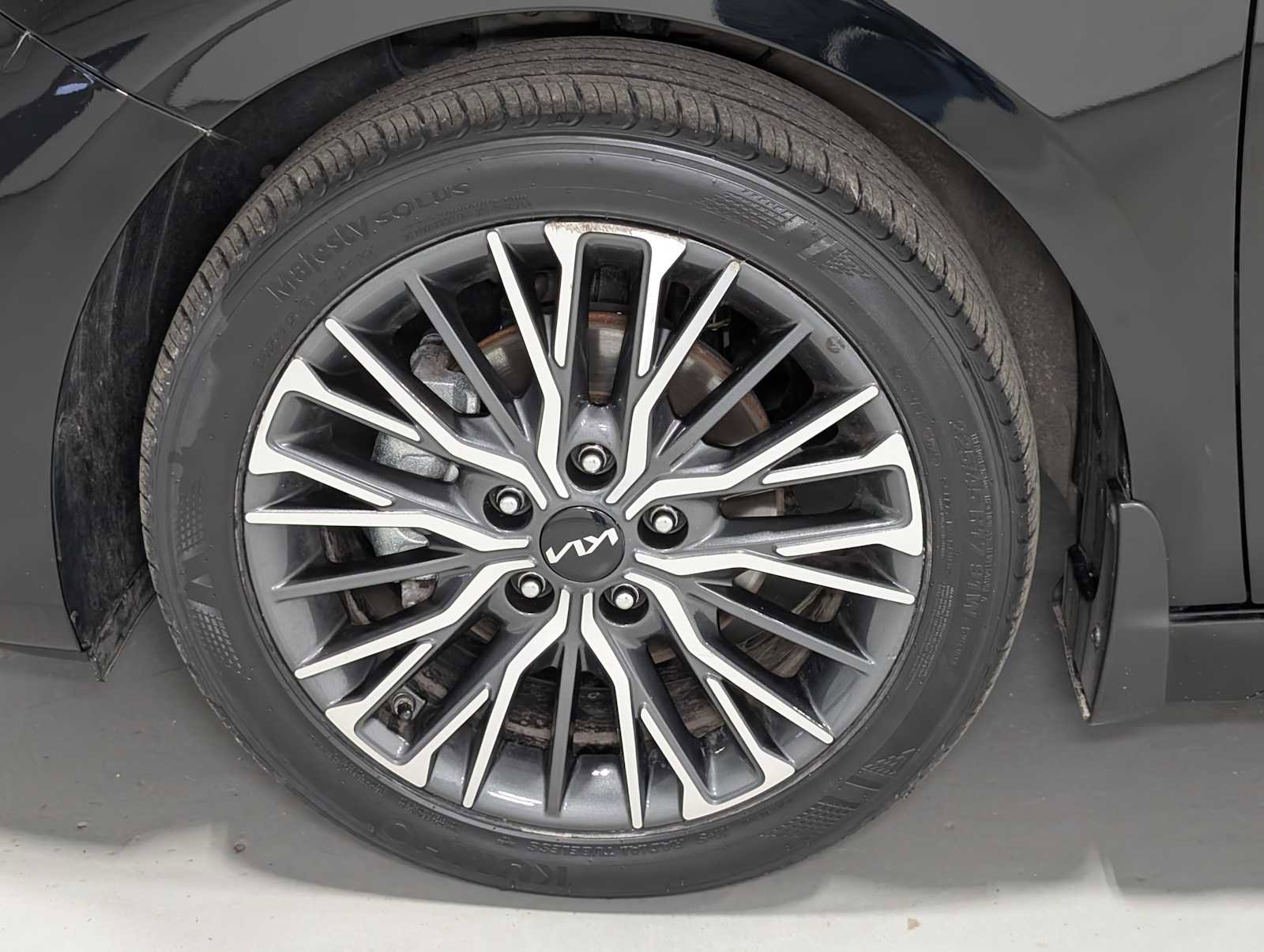 Certified 2024 Kia Forte GT-Line w/ GT-Line Premium Package image 3