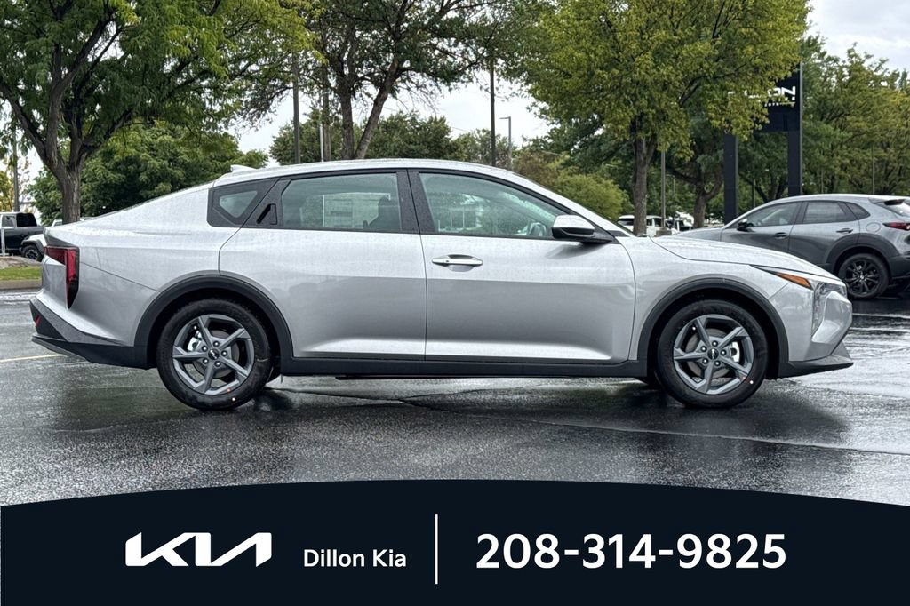 New 2026 Kia K4 FWD image 3