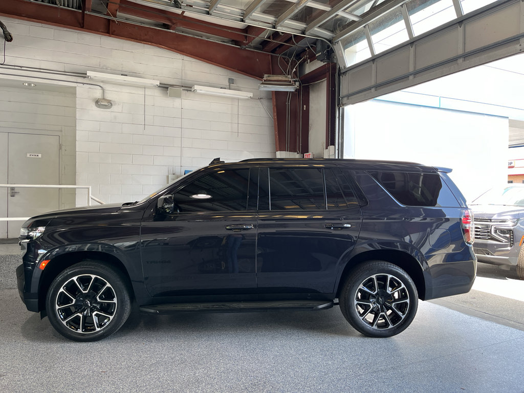 Used 2024 Chevrolet Tahoe RST w/ Luxury Package RWD image 5