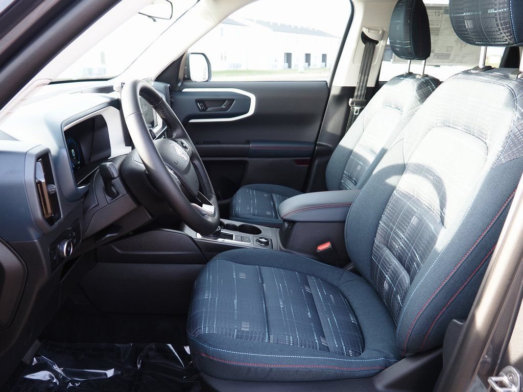 New 2025 Ford Bronco Sport Heritage w/ Convenience Package image 6
