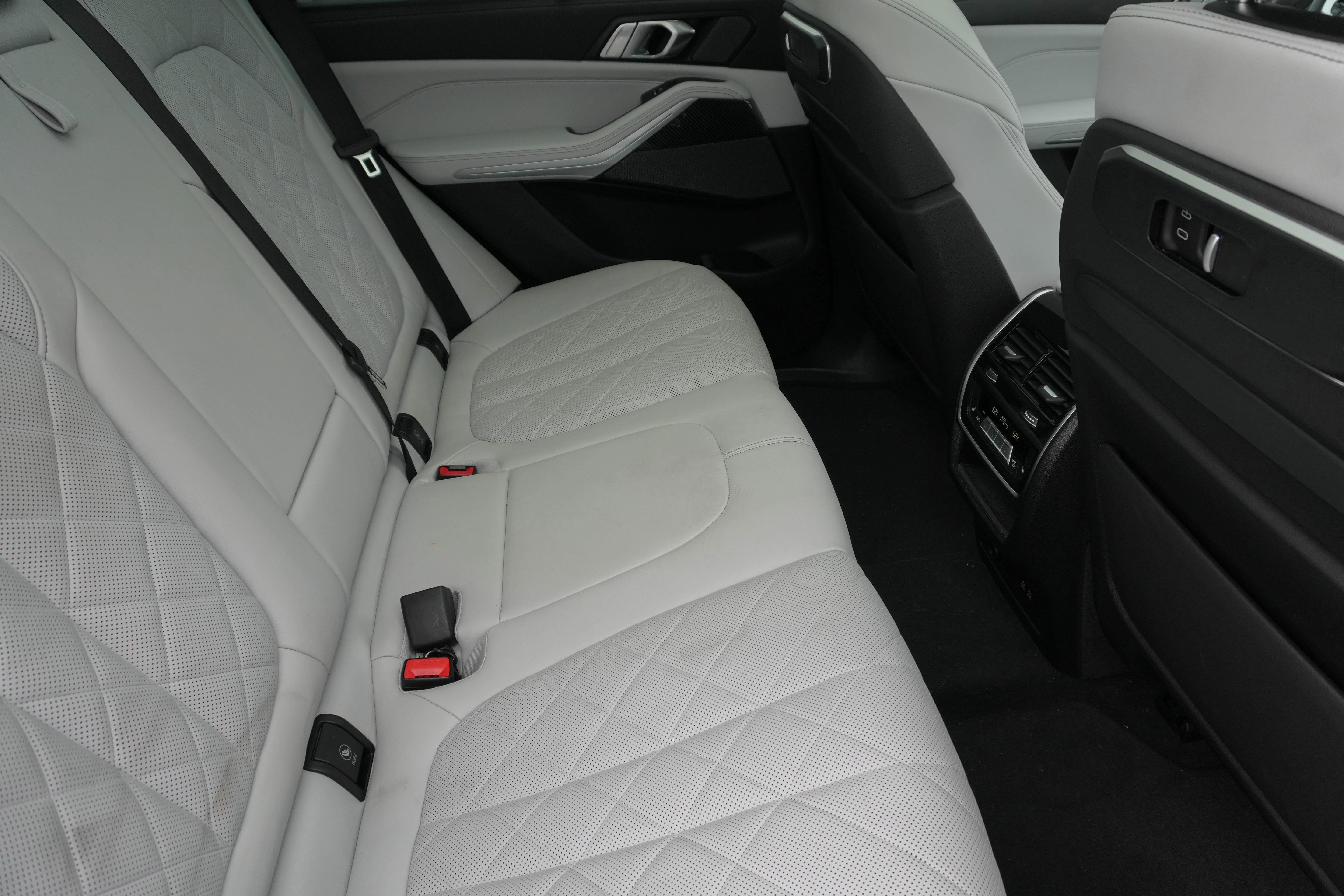 Certified 2024 BMW X5 M60i w/ Executive Package AWD/4WD image 32