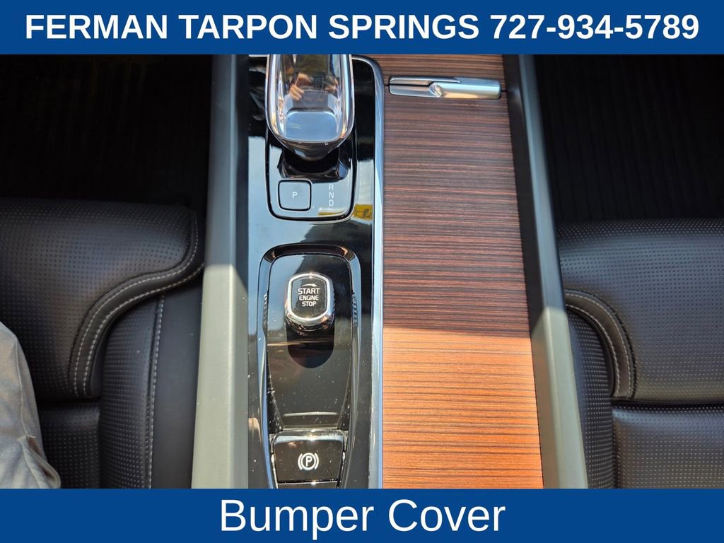 Certified 2023 Volvo XC60 B5 Ultimate w/ Protection Package Premier image 28