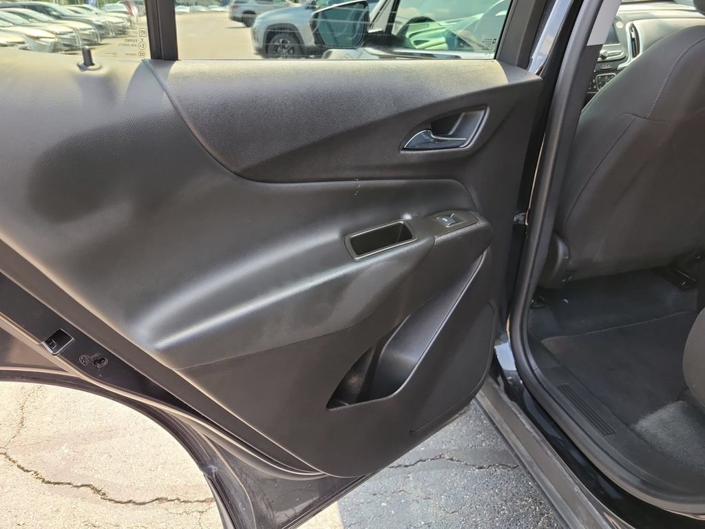 Used 2024 Chevrolet Equinox LT AWD/4WD image 17