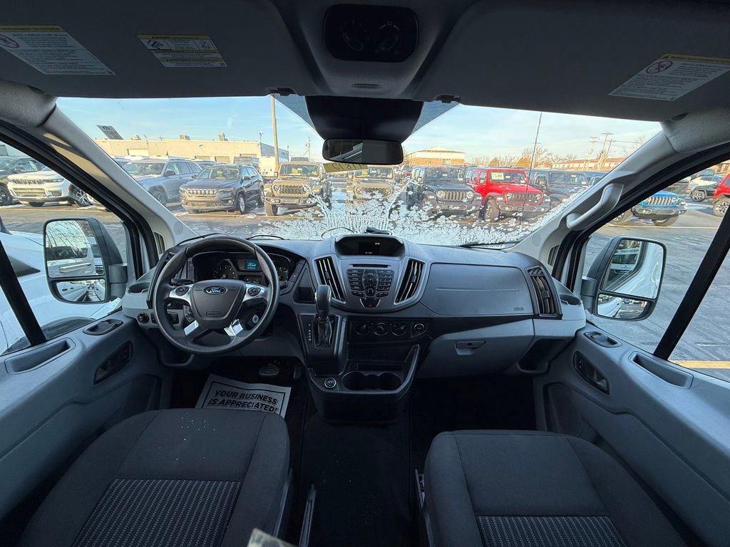 Used 2018 Ford Transit 350 XL image 11