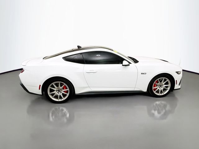 Used 2024 Ford Mustang GT Premium image 8