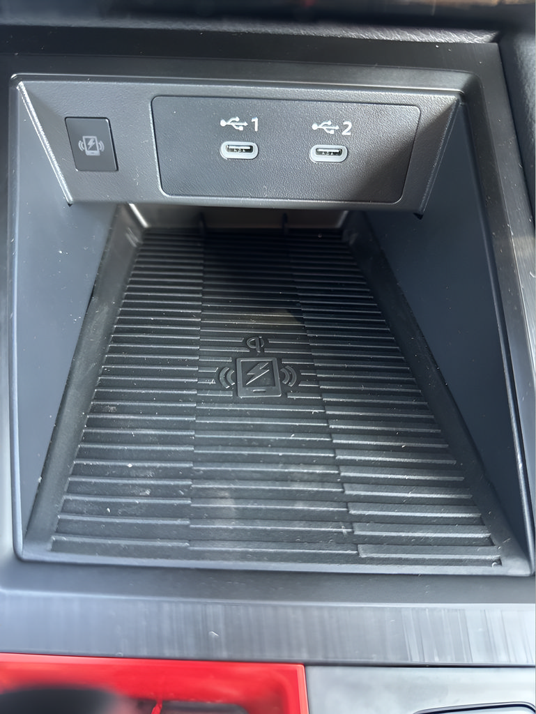 New 2026 Nissan Kicks SR FWD image 14
