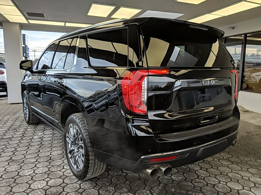 Used 2023 GMC Yukon Denali Ultimate image 9