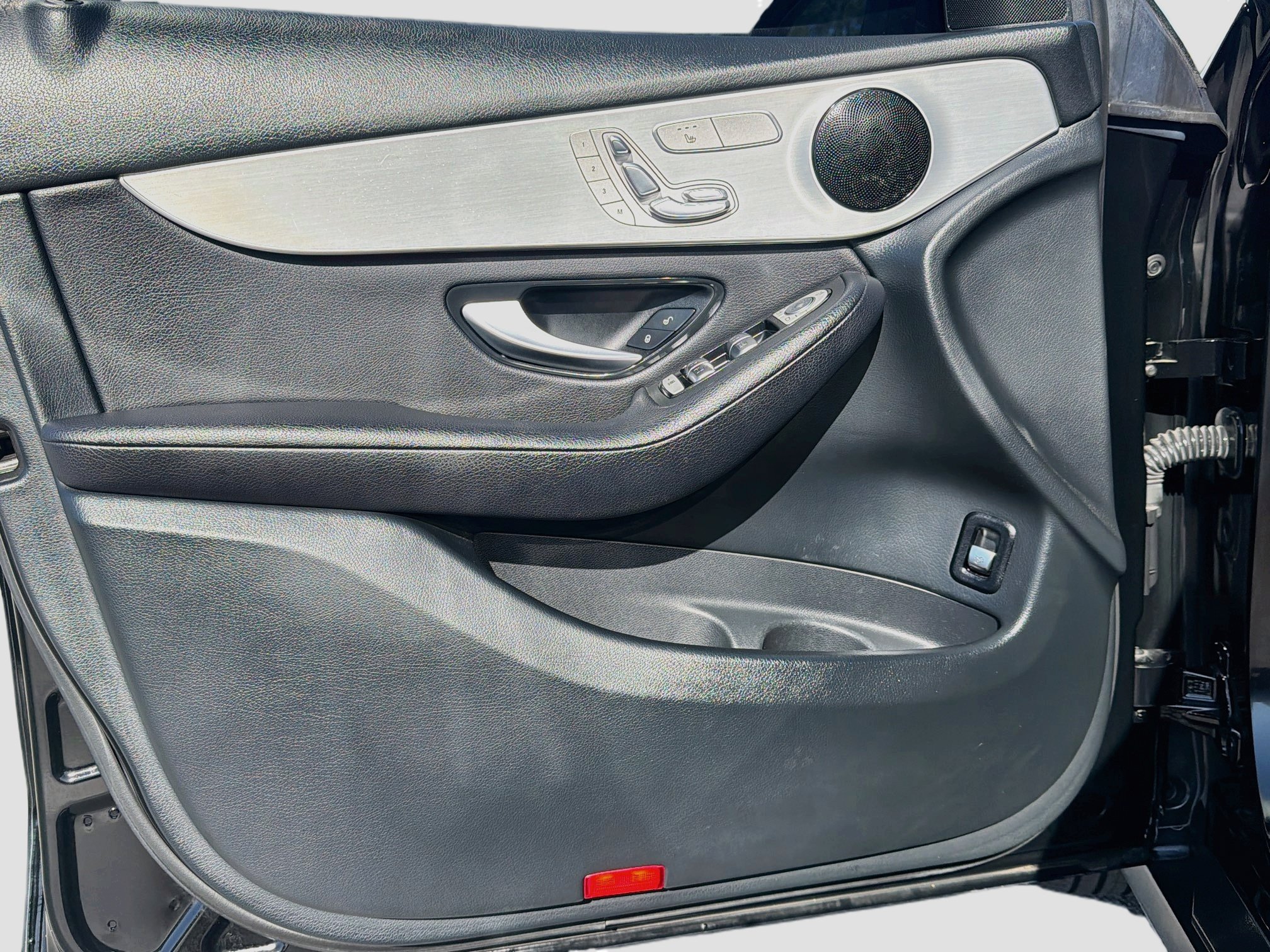 Used 2022 Mercedes-Benz GLC 300 image 22