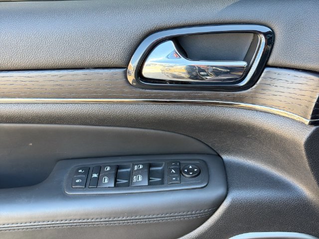 Used 2021 Jeep Grand Cherokee High Altitude AWD/4WD image 24