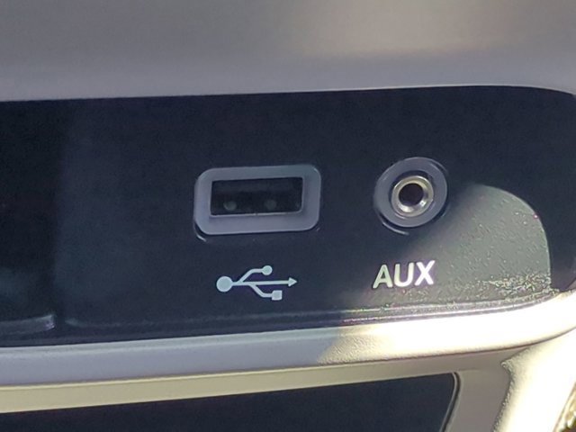 Used 2020 Chrysler Pacifica Touring-L image 22