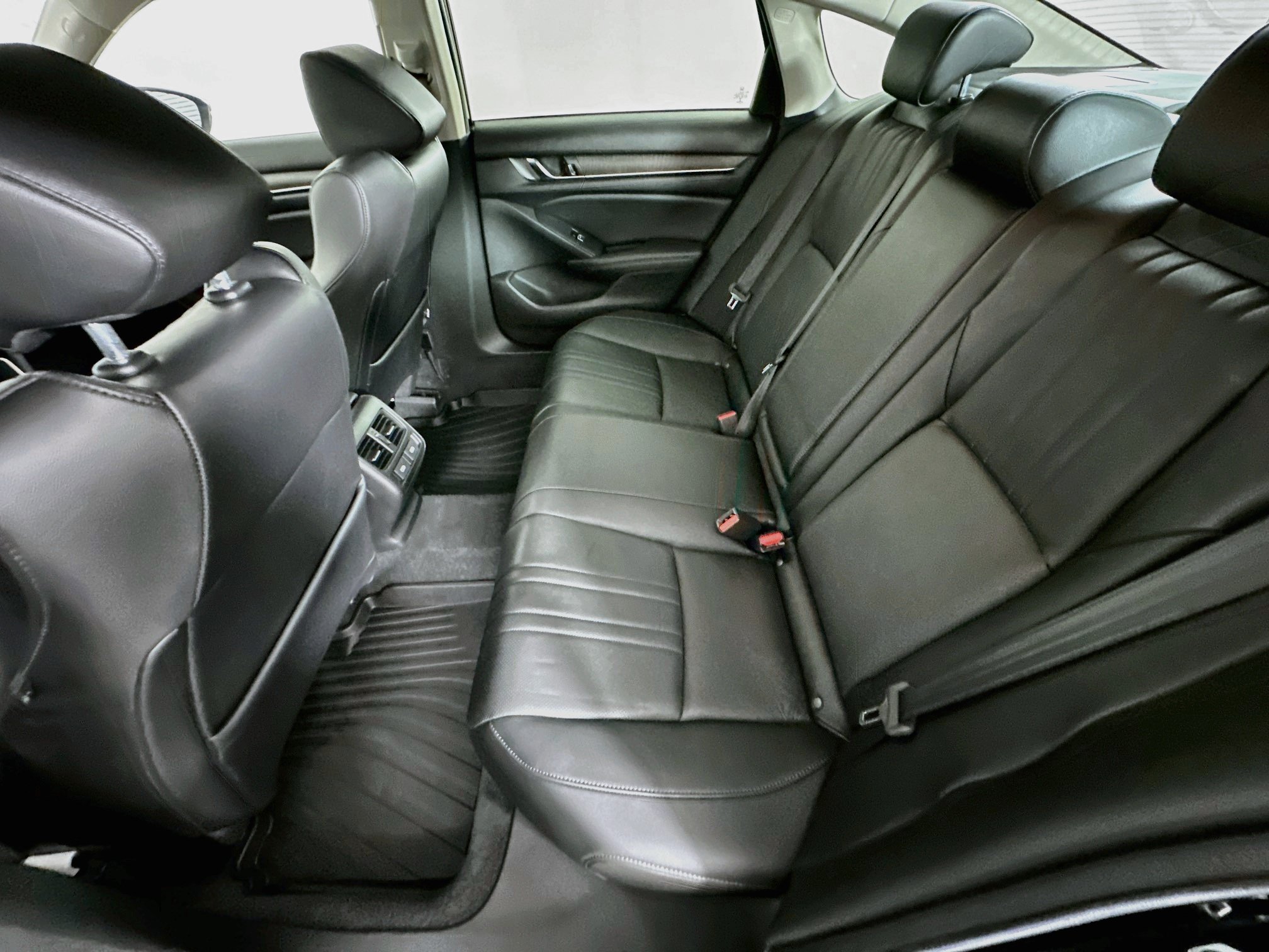 Used 2021 Honda Accord EX-L image 28