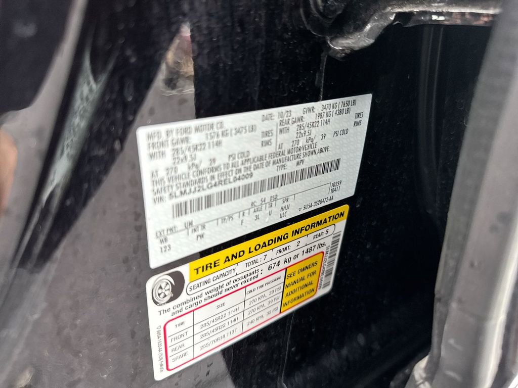 Used 2024 Lincoln Navigator Reserve image 29