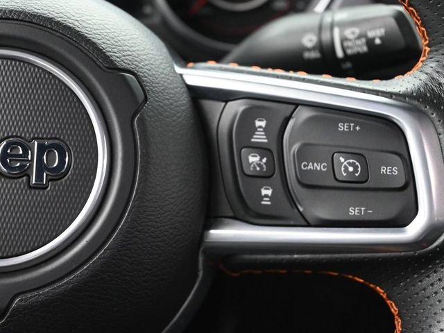 Used 2022 Jeep Gladiator Mojave w/ Dual Top Group AWD/4WD image 28