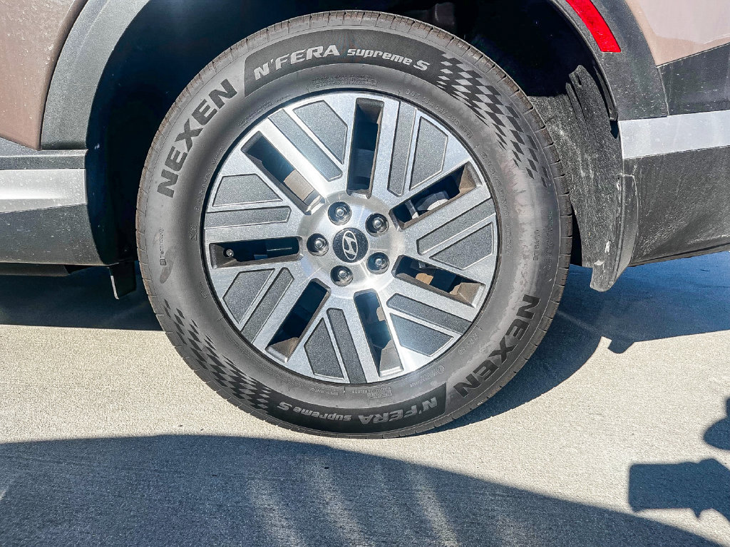 Used 2026 Hyundai Palisade SEL Premium FWD image 9