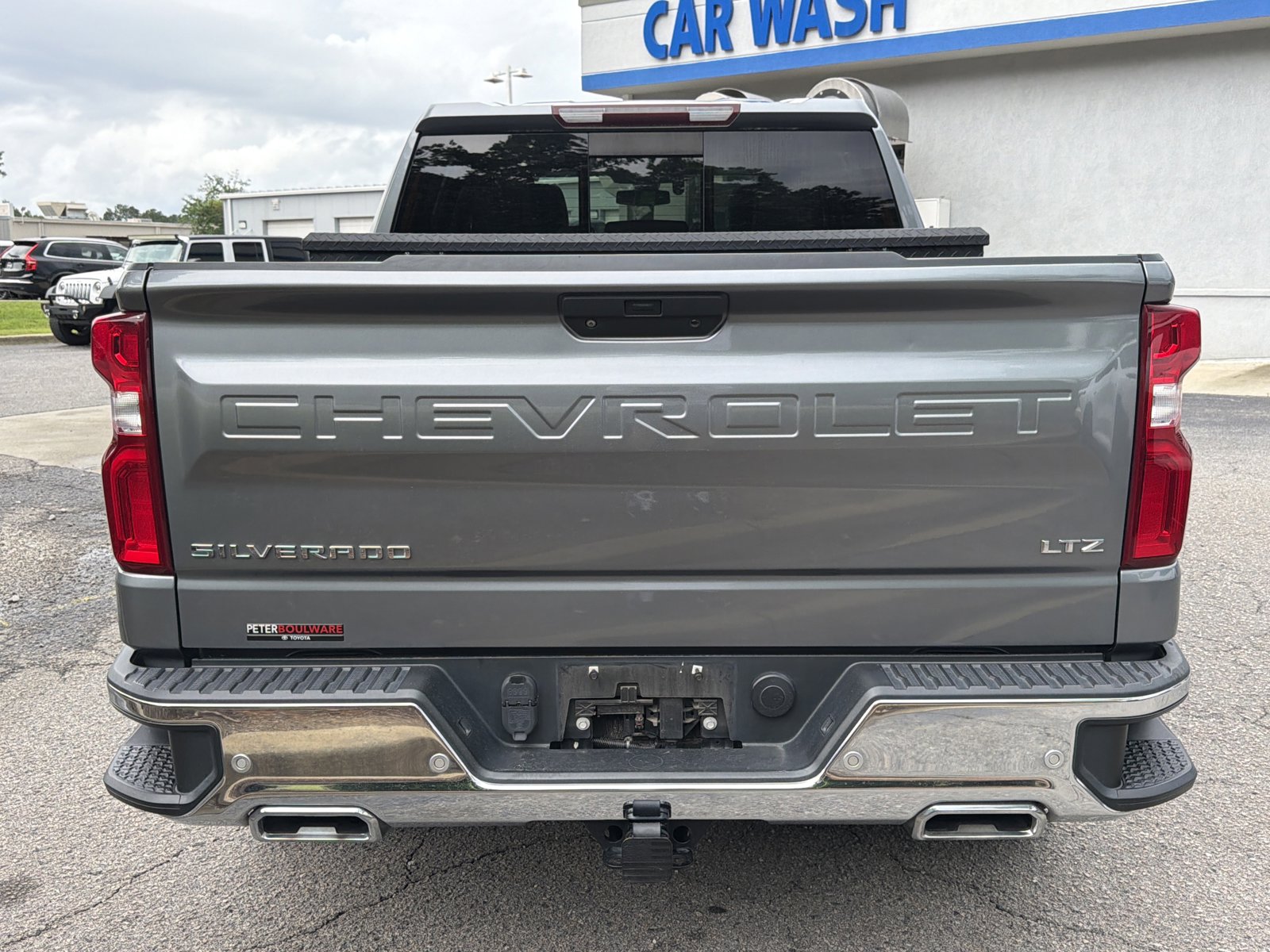 Used 2021 Chevrolet Silverado 1500 LTZ w/ LTZ Premium Package AWD/4WD image 9