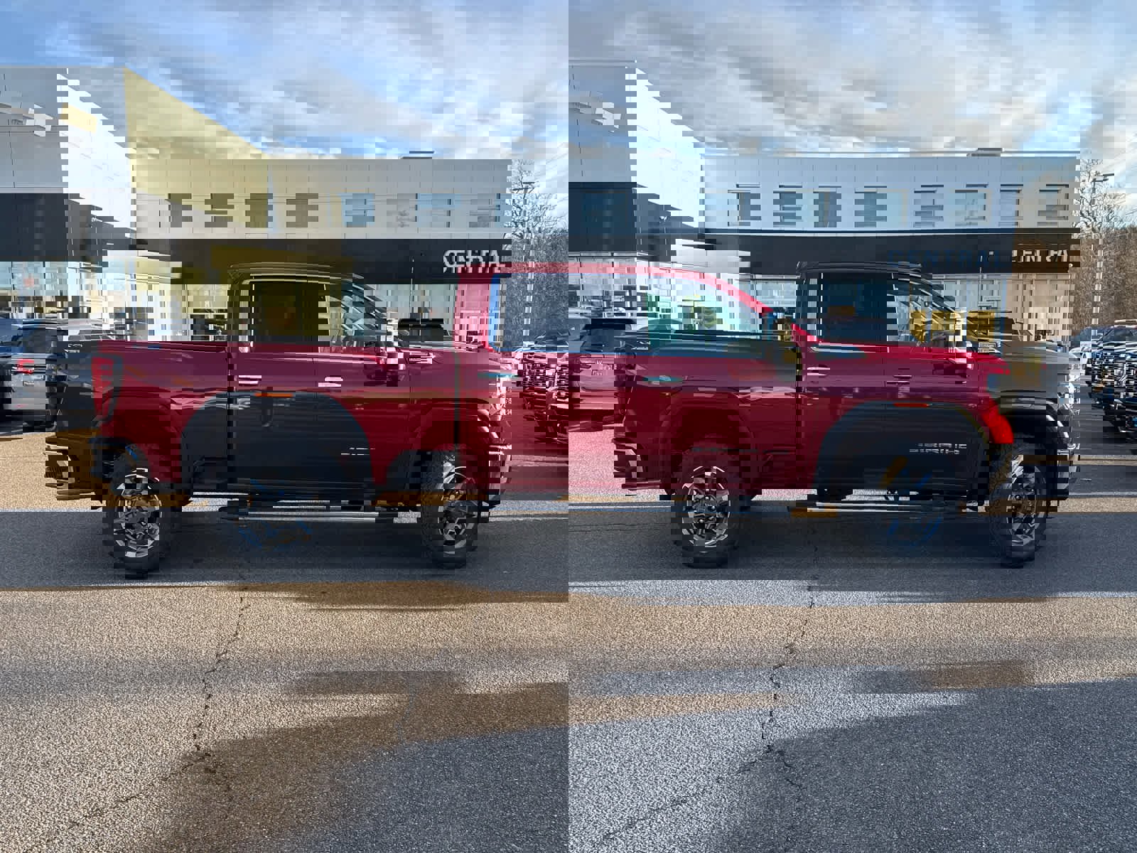 New 2026 GMC Sierra 2500 SLT w/ SLT Premium Package image 8