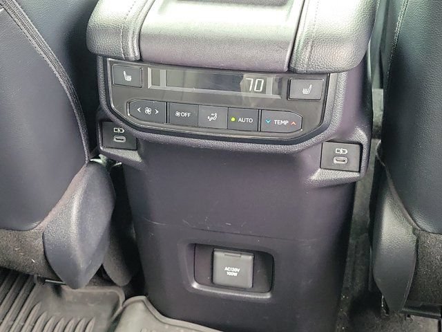 Used 2024 Toyota Grand Highlander FWD image 6