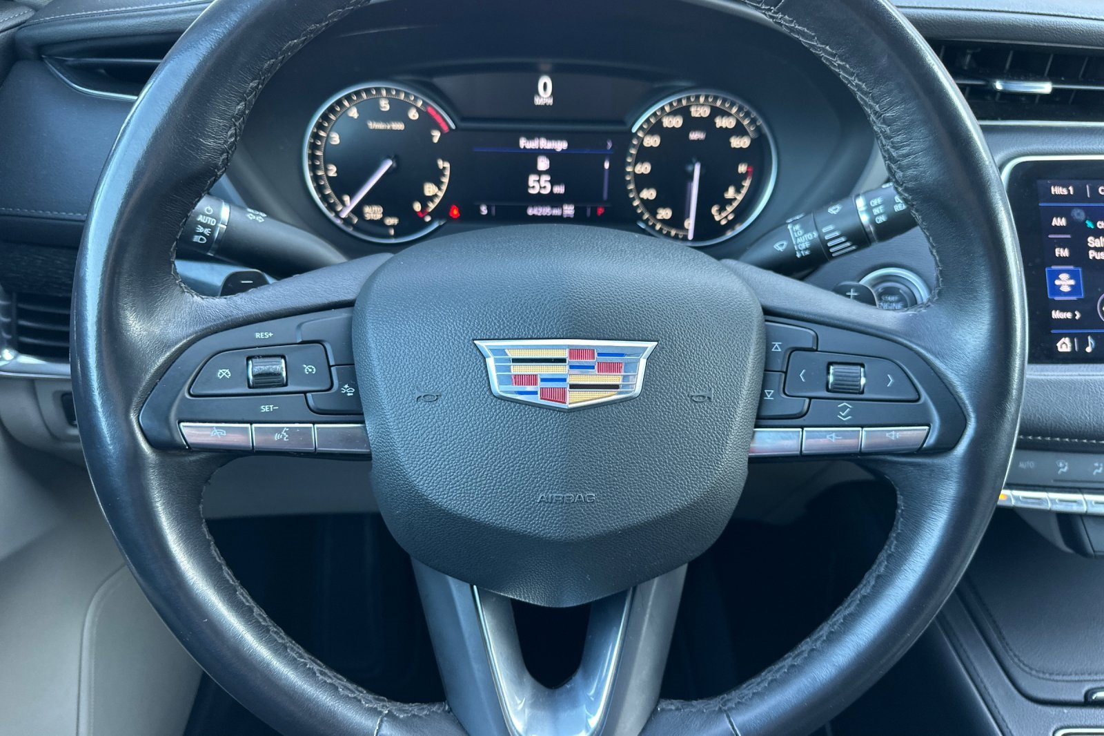 Used 2023 Cadillac XT4 Premium Luxury image 25