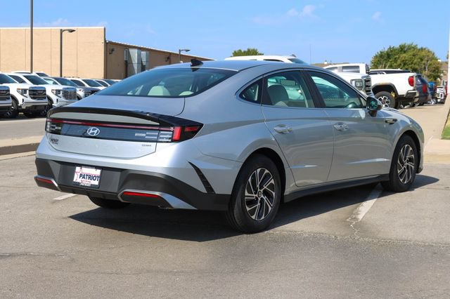 New 2026 Hyundai Sonata Blue FWD image 3
