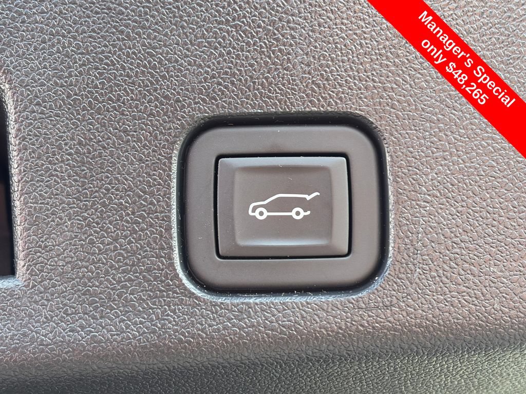 Used 2026 Chevrolet Traverse Z71 w/ Driver Confidence Package AWD/4WD image 8