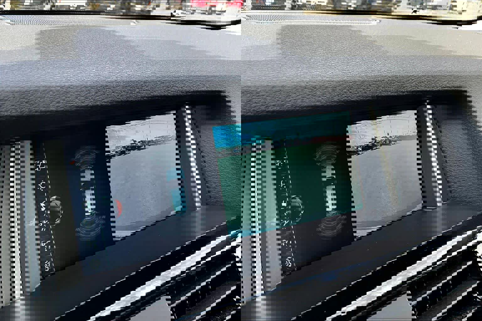 Used 2017 BMW X3 xDrive28i image 24