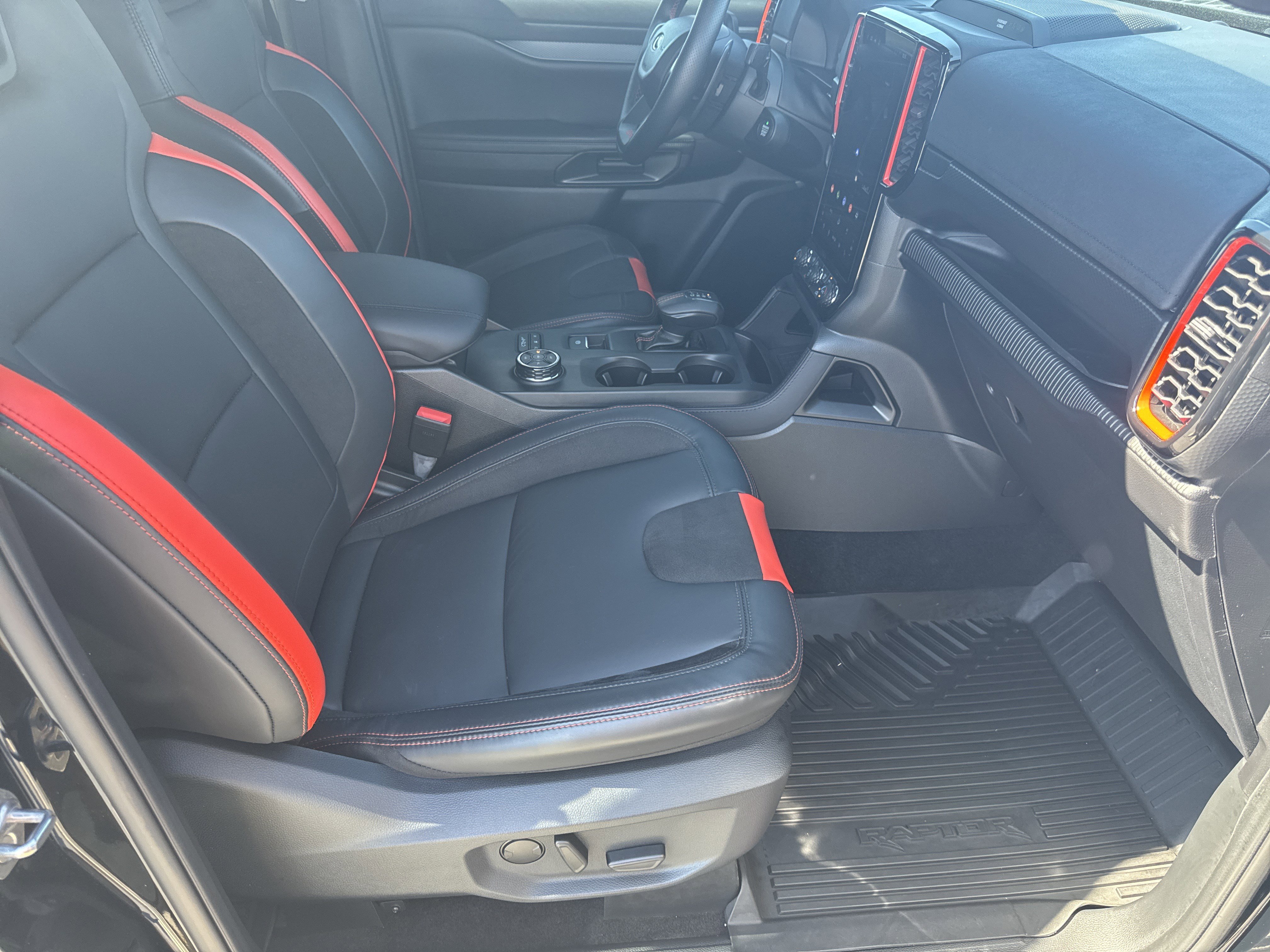 Certified 2025 Ford Ranger Raptor AWD/4WD image 15