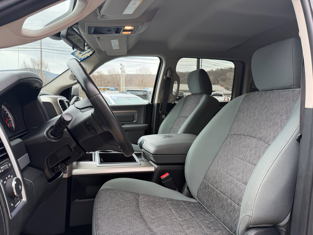 Used 2015 RAM 3500 Big Horn image 11