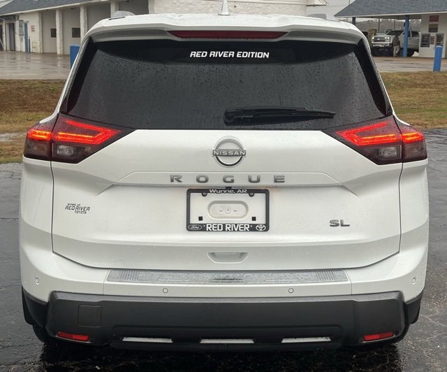 Used 2024 Nissan Rogue SL w/ SL Premium Package image 7
