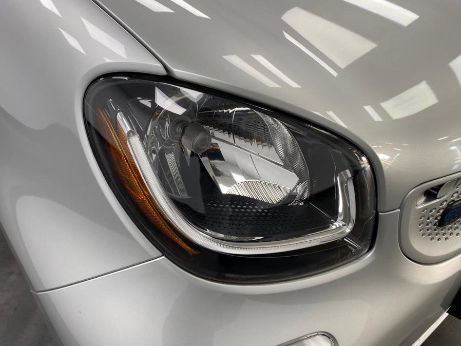 Used 2019 smart fortwo electric drive RWD image 10