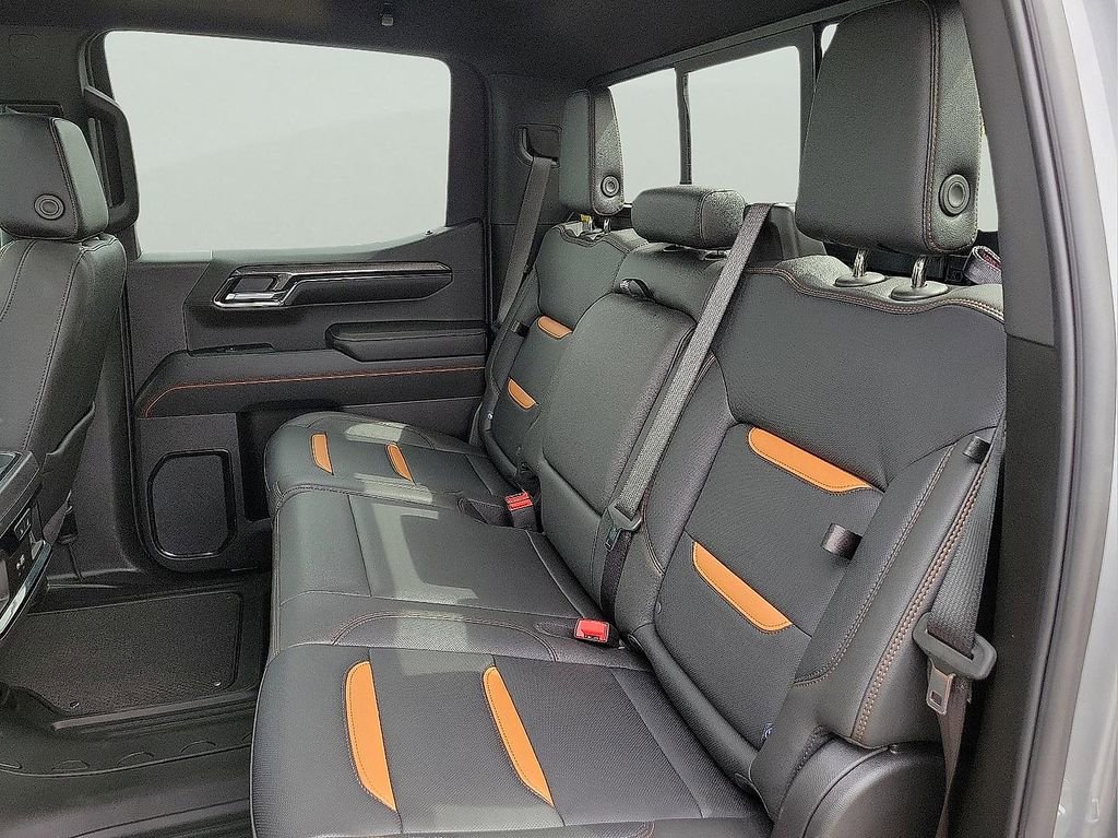 Used 2024 GMC Sierra 1500 AT4 w/ AT4 Preferred Package AWD/4WD image 13