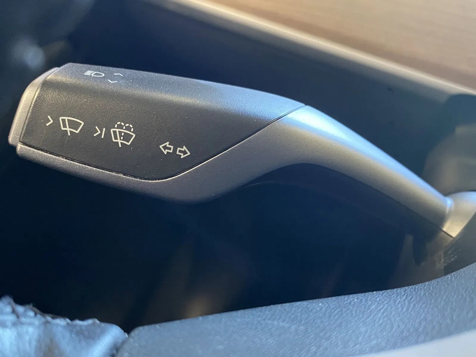 Used 2023 Tesla Model Y AWD image 19