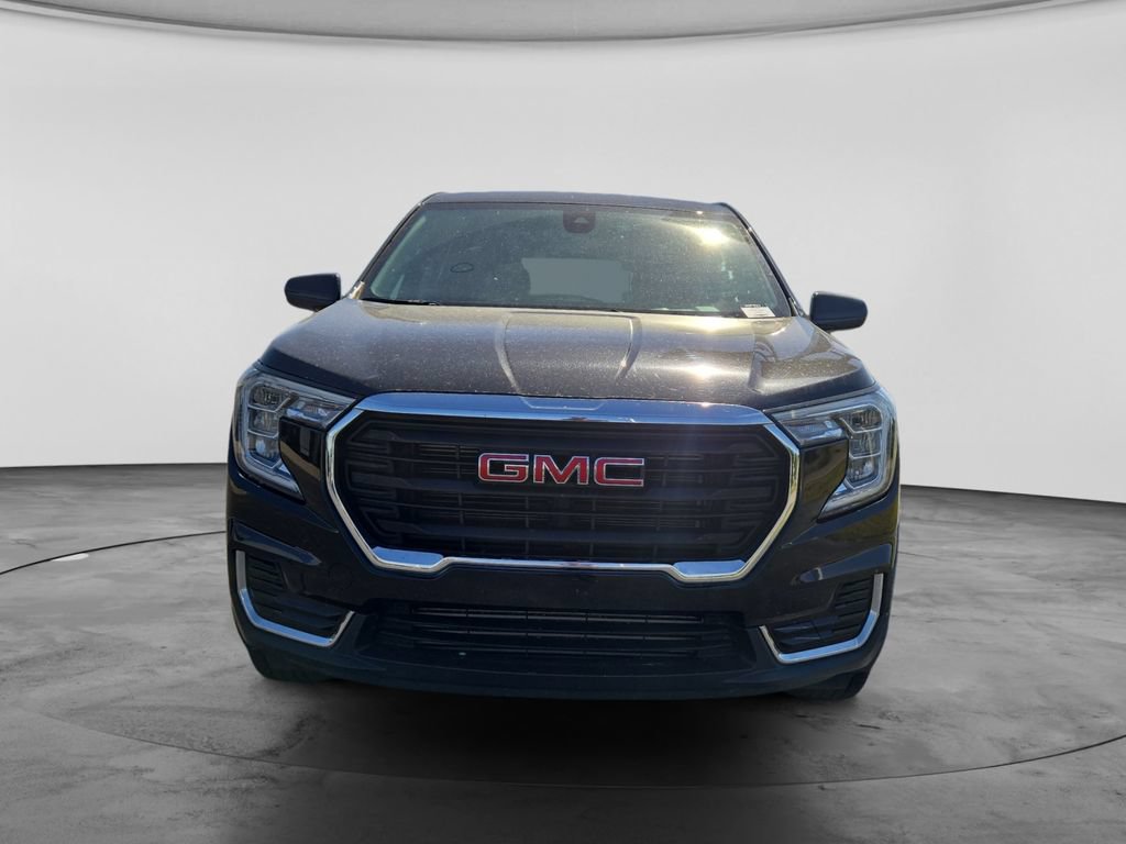 Used 2024 GMC Terrain SLE FWD image 4