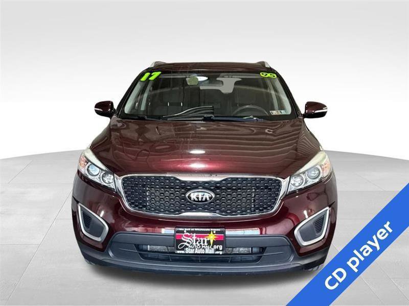 Used 2017 Kia Sorento AWD image 2