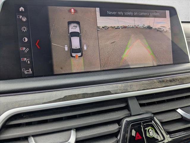 Used 2018 BMW 750i image 14