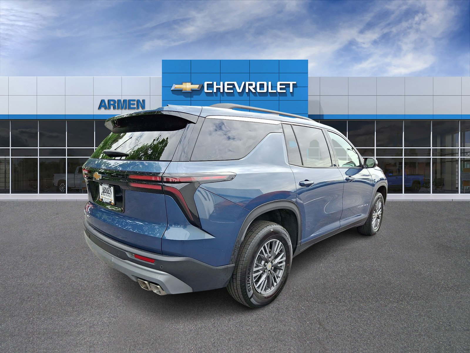 Certified 2026 Chevrolet Traverse LT AWD/4WD image 5