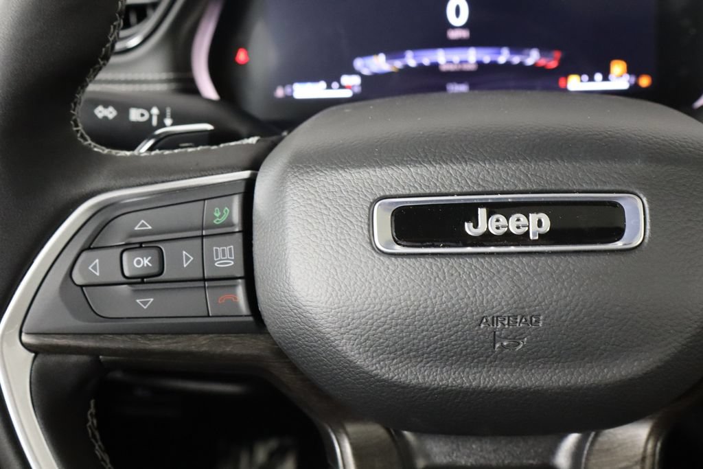New 2026 Jeep Grand Cherokee Altitude AWD/4WD image 8