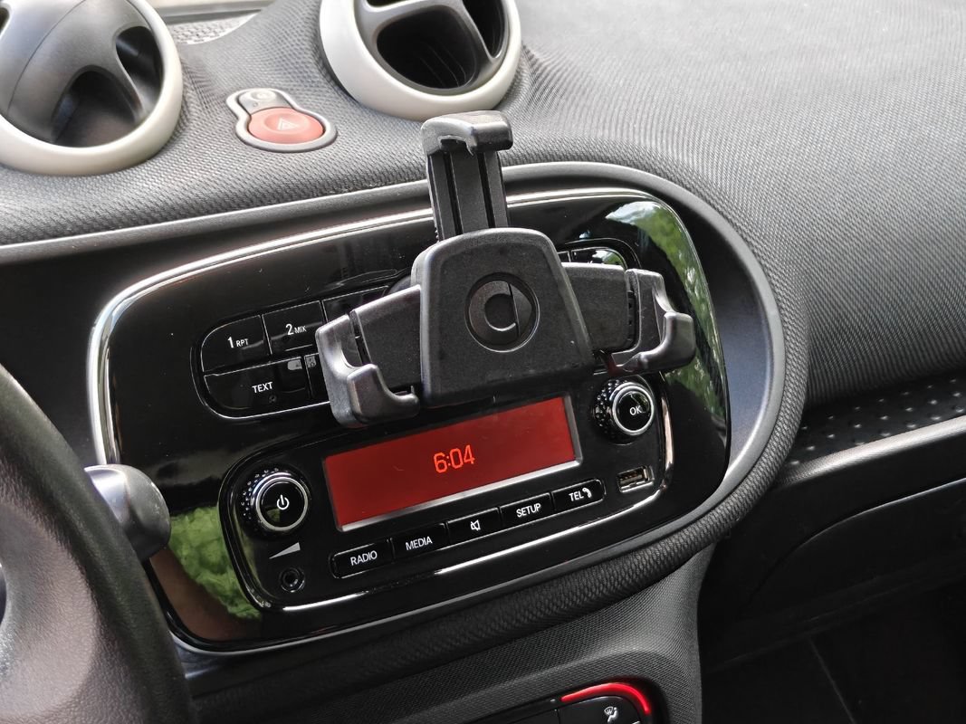 Used 2016 smart fortwo pure RWD image 18