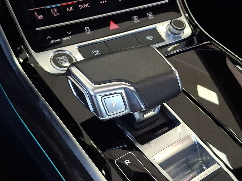 Used 2021 Audi A8 L 4.0T w/ Executive Plus Package AWD/4WD image 14