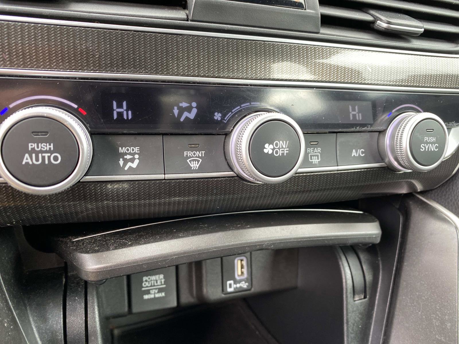 Used 2018 Honda Accord Sport image 13