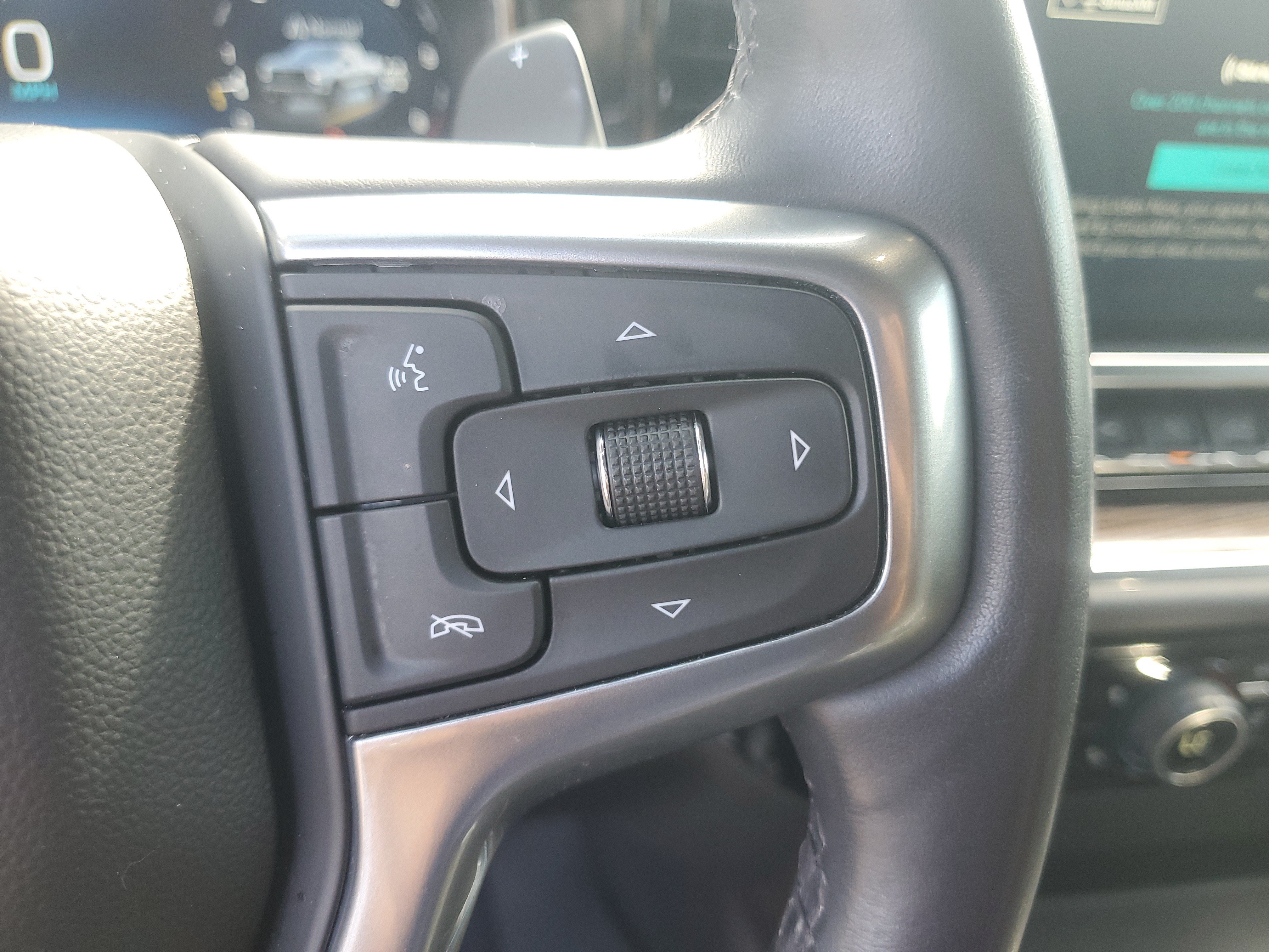 Used 2023 Chevrolet Silverado 1500 LT Trail Boss AWD/4WD image 17
