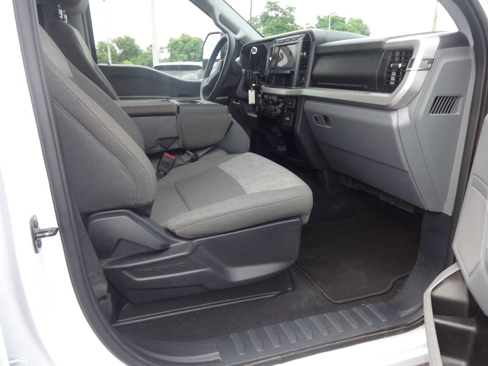 Used 2024 Ford F250 XLT image 13