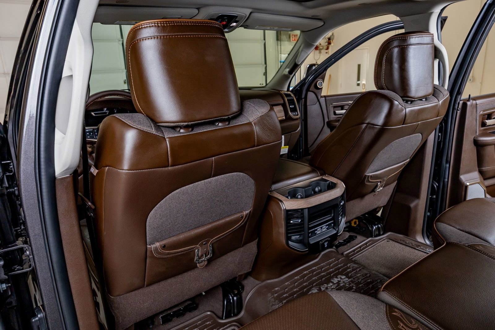 Used 2026 RAM 3500 Longhorn image 35