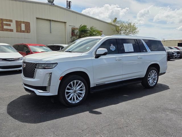 Used 2022 Cadillac Escalade ESV Luxury RWD image 3