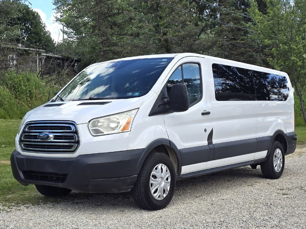 Used 2015 Ford Transit 350 XLT RWD image 2