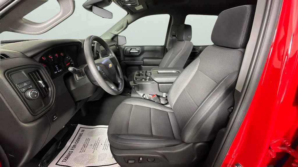 Certified 2025 Chevrolet Silverado 1500 Custom RWD image 17