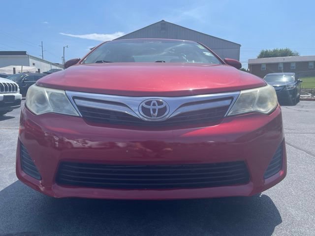 Used 2014 Toyota Camry LE w/ Protection Package FWD image 3