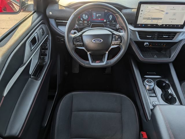 Used 2025 Ford Explorer ST AWD/4WD image 12