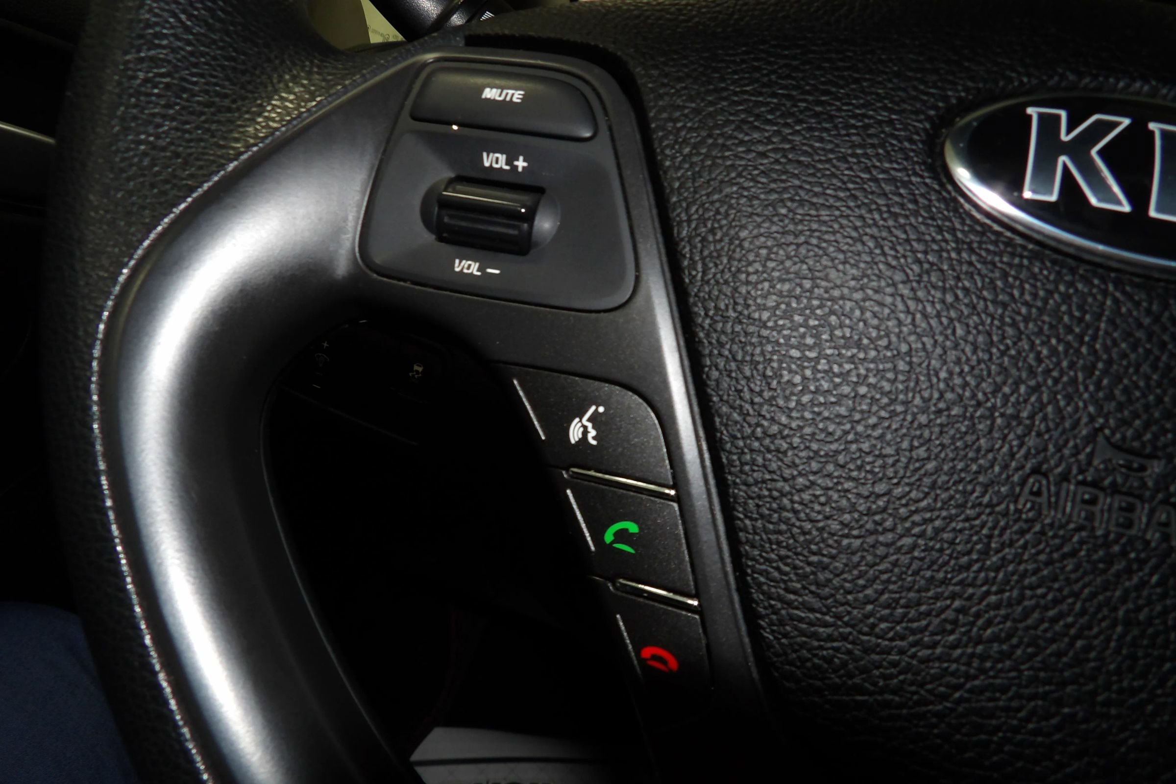 Used 2017 Kia Forte LX image 12