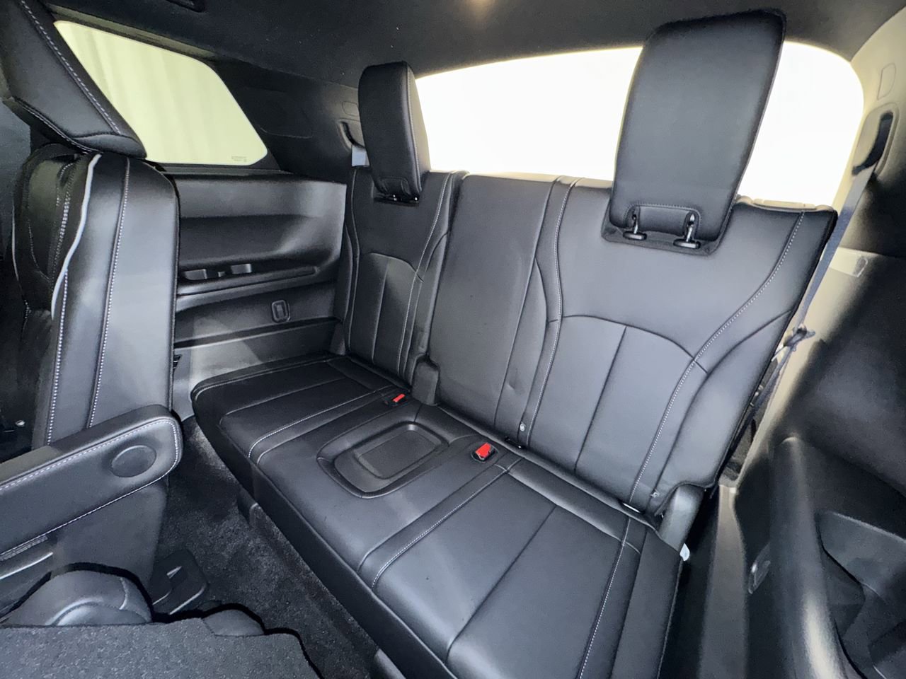 Used 2026 INFINITI QX60 Autograph w/ Dark Cargo Package AWD/4WD image 31