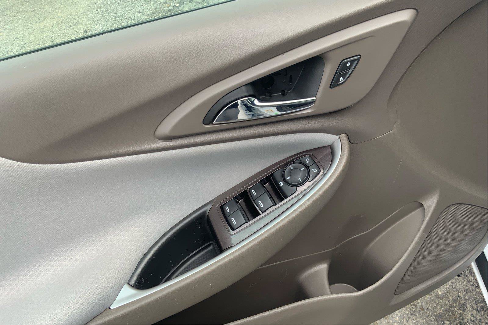 Used 2024 Chevrolet Malibu LT FWD image 21